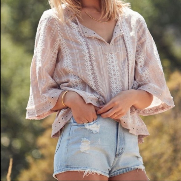Tularosa Blush and Ivory Boho Top - Picture 3 of 12